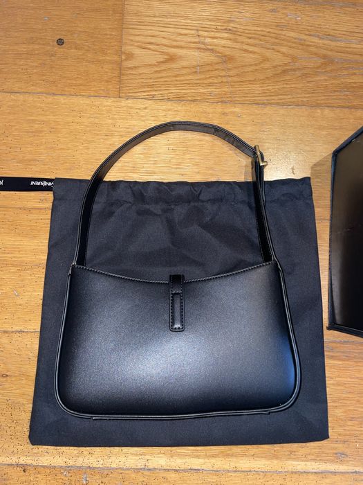 Mala de mulher da YSL