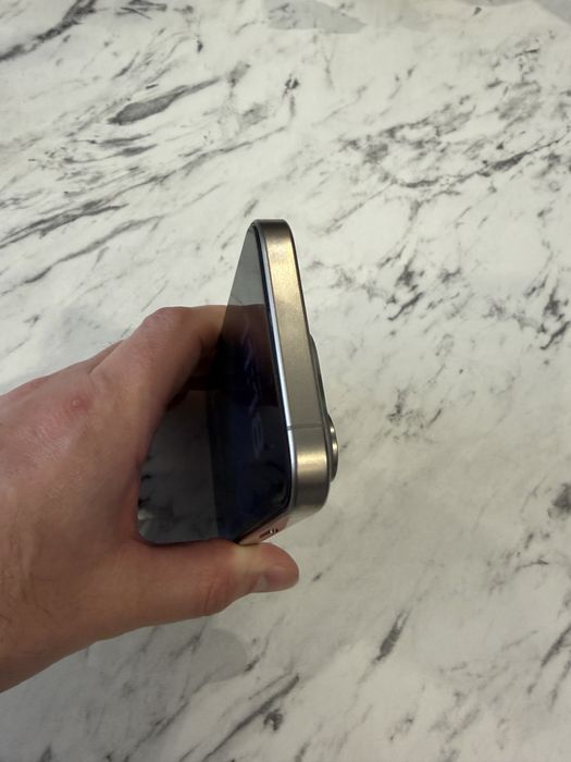 Смартфон Apple iPhone 15 Pro 128GB Natural Titanium