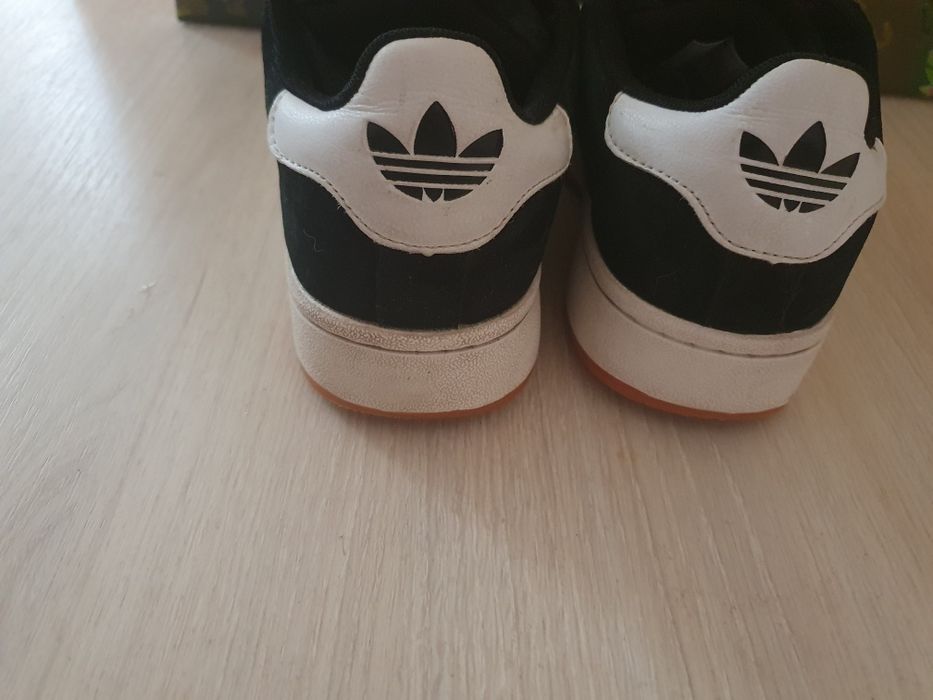 Кросівки  Adidas  Campus  розмір 37