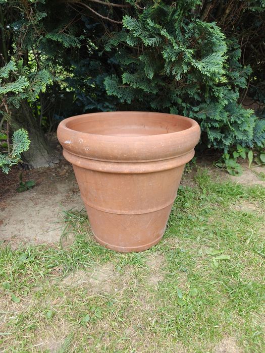 Donice ogrodowe, ceramiczne.