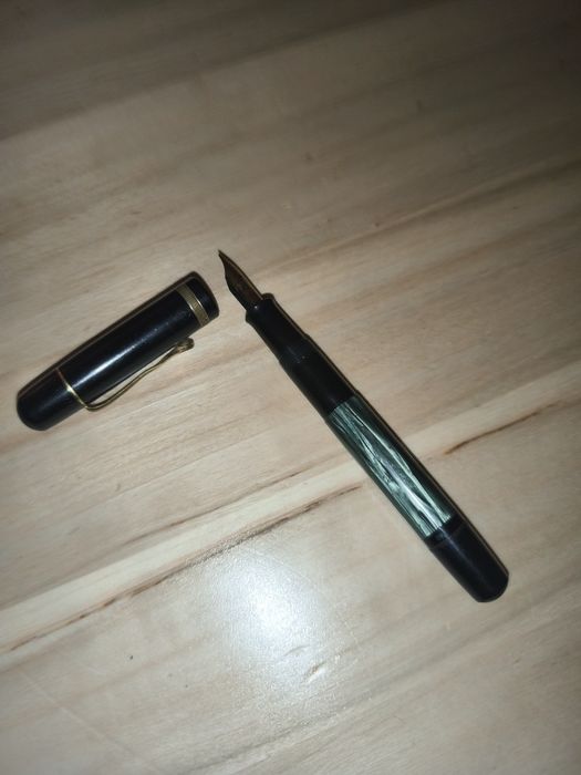 Caneta-tinteiro Pelikan 100N
