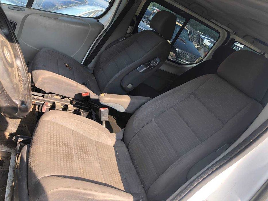 Опель Виваро А 2004 / Opel Vivaro A 1.9 TDI (F9Q 762) - зч/разборка