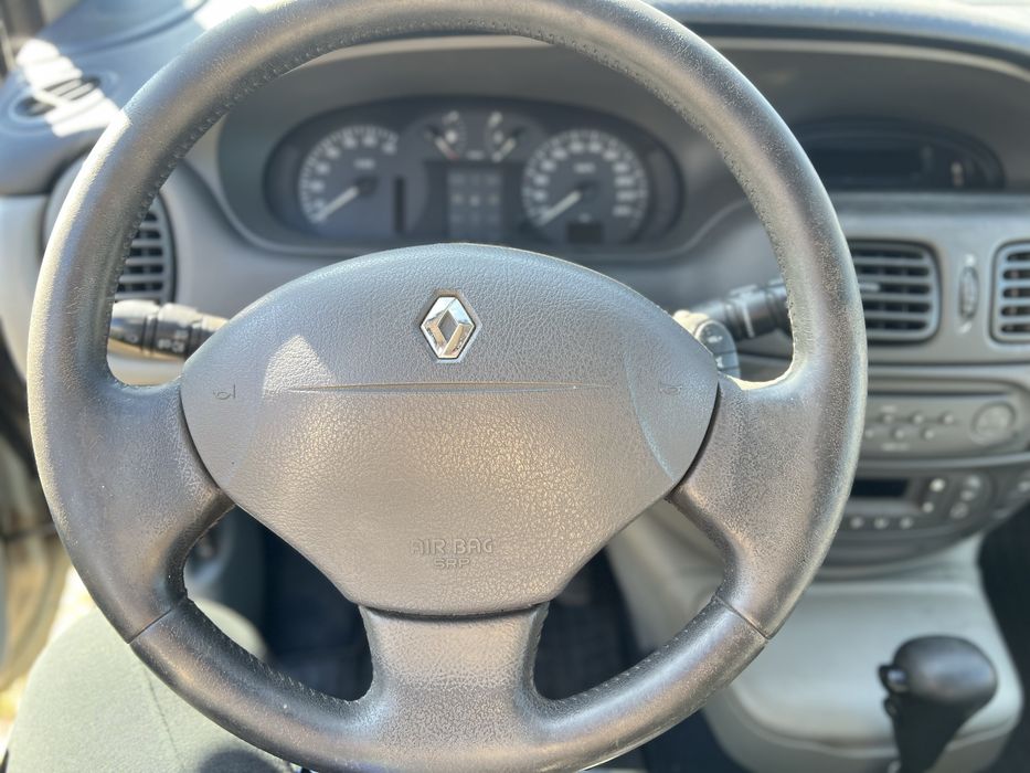 Renault Megane Scenic