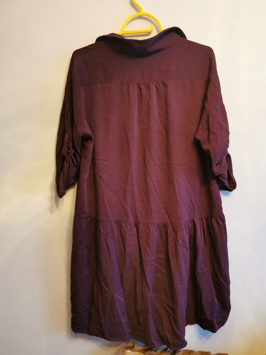 Bordowa sukienka