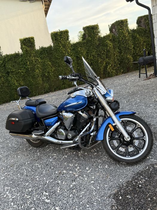 Motocykl Yamaha XVS Midnight Star Chopper