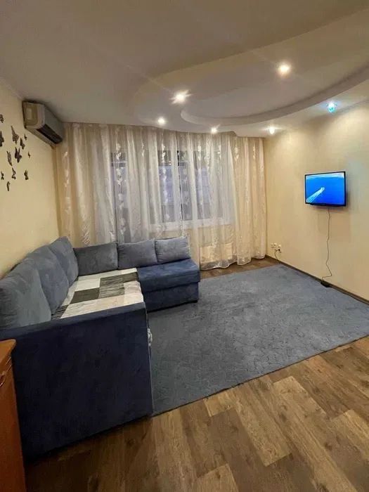 Сдам 2 ком квартиру евроремонт