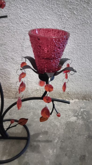 Castiçal com pedras pendentes