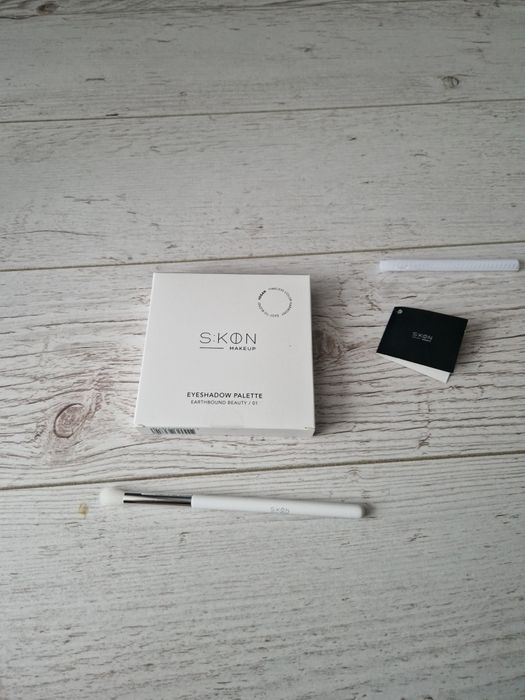 Paleta cieni do powiek z pędzlem zestaw 16 kolorow skon copenhagen