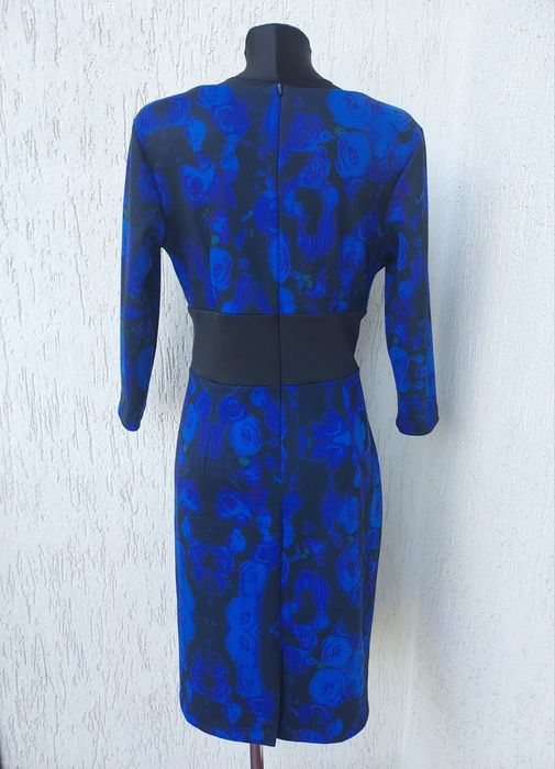 Sukienka ołówkowa w roz M/L.