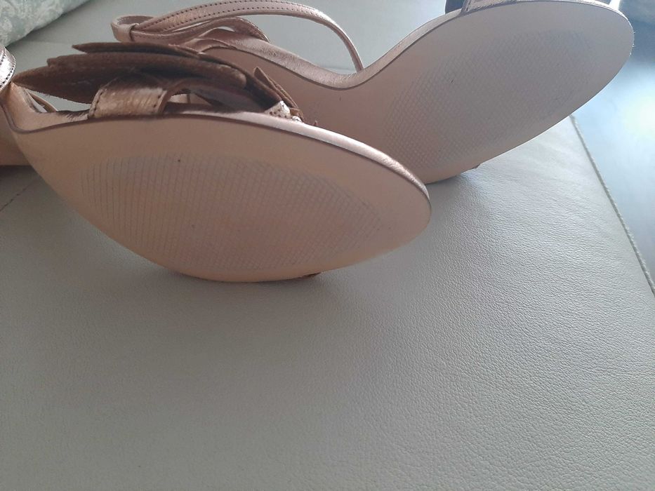 sandálias salto alto Zara rosa pastel tamanho 37