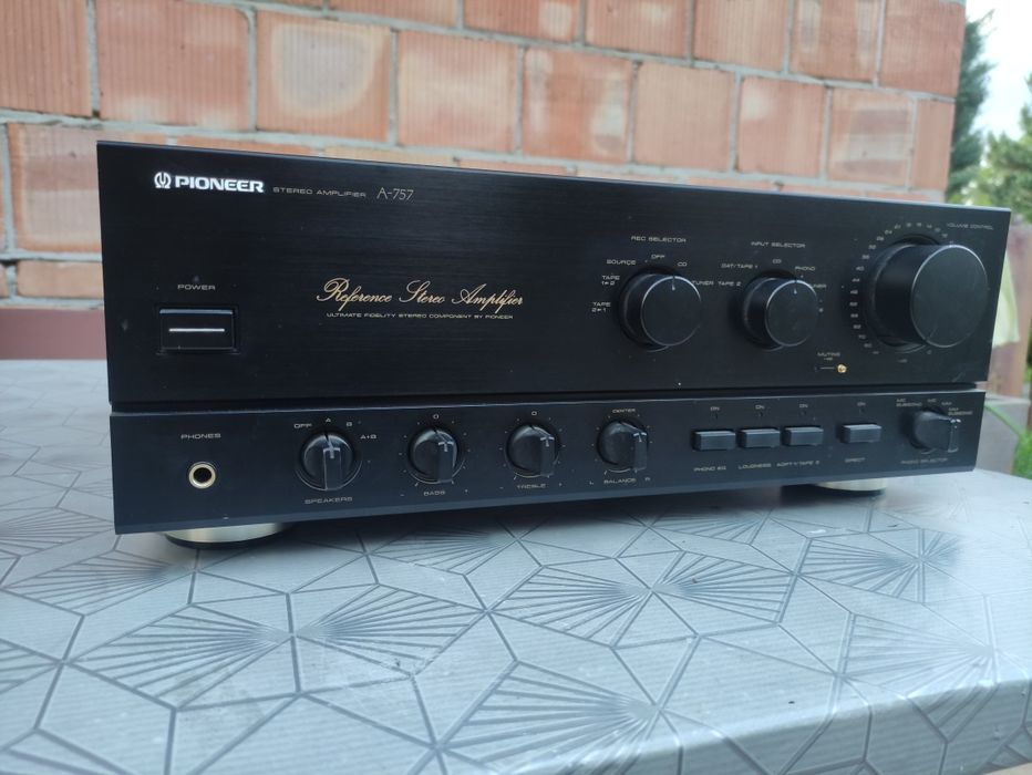 Pioneer A-757 stan bdb