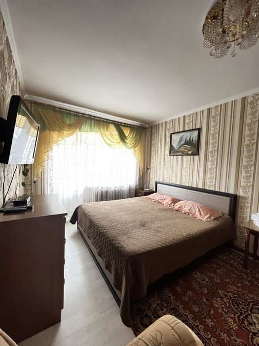 Подобово однокімнатна квартира. ЦЕНТР МІСТА ТА РАЙОН СІЛЬМАШ