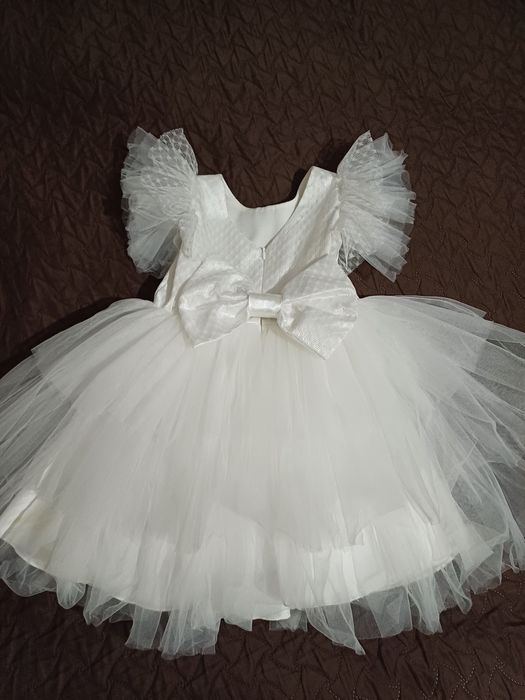 Платье нарядное детское  2-3 года