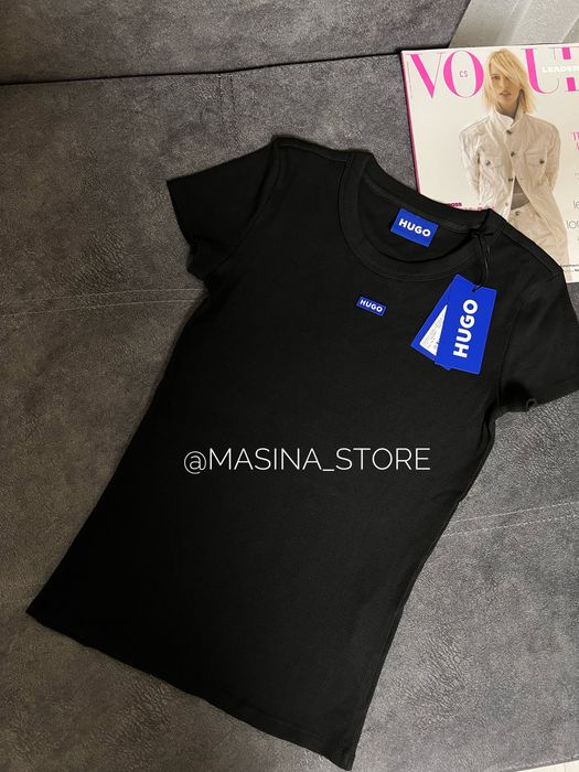 Жіноча футболка XS Hugo Хьюго Босс Boss чорна напис синій оригінал