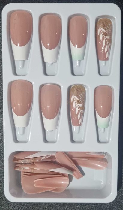 Conjunto de unhas postiças/falsas reutilizáveis - NOVAS
