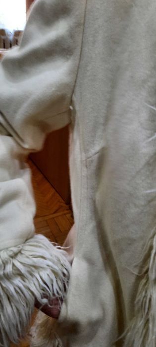 super kurtkabiała wełna ostatni tydzień