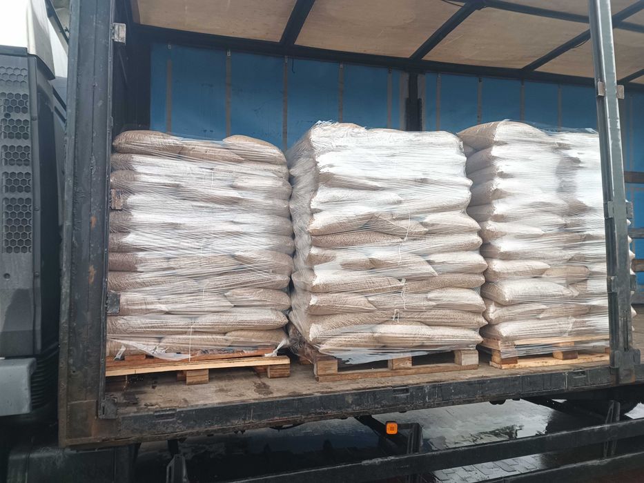 34 za worek,2250 za tone znowu dostawa pellet drzewny 6mm