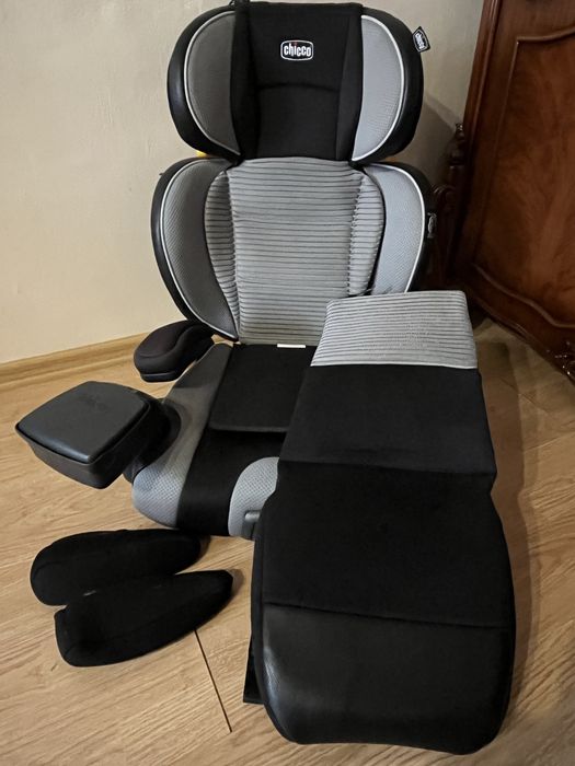 Chicco автокрісло від 3 до 12 років