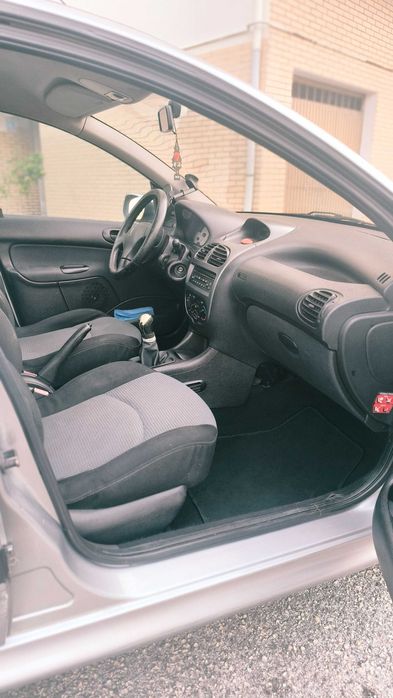 Peugeot 206 1.2 Color Line