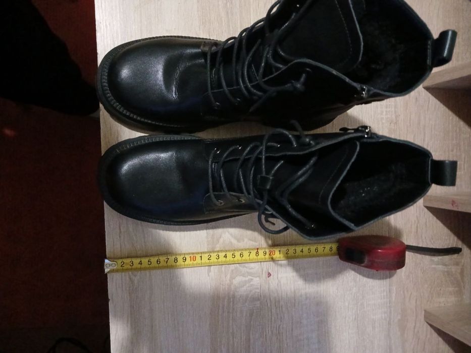 Зимові жіночі ботінки