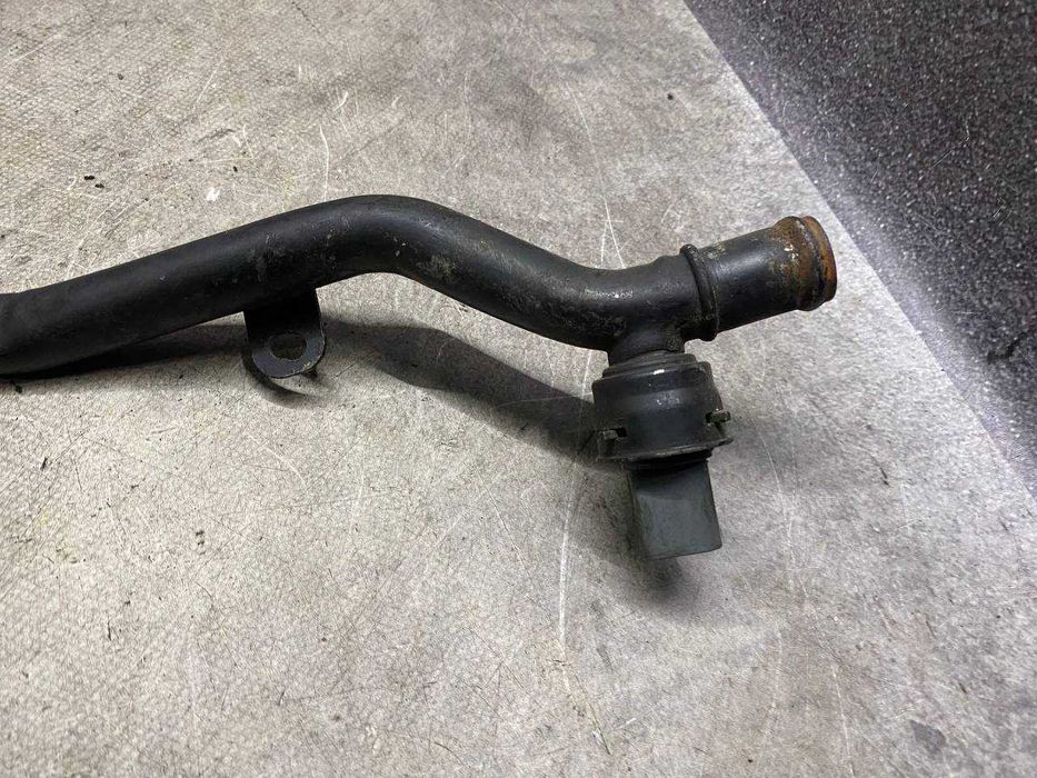 Металева трубка шланг патрубок системи охолодження Skoda Superb 2 / VW / Audi / Seat 2.0 TDI 5N0121065