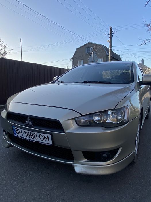Продам Mitsubishi lancer
