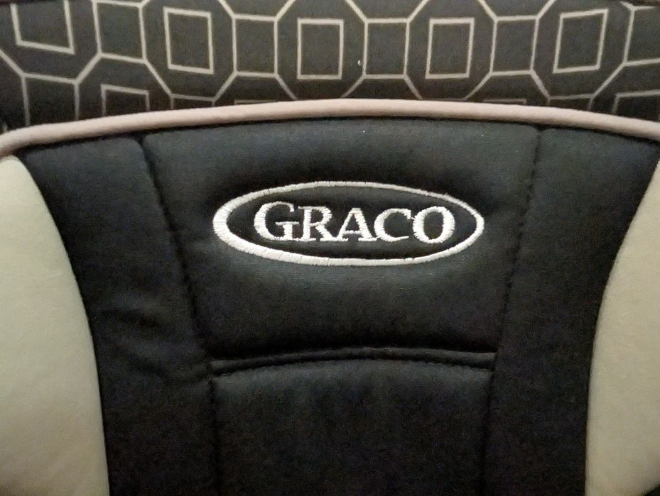Продам детское кресло GRACO Nautilus 65 LX