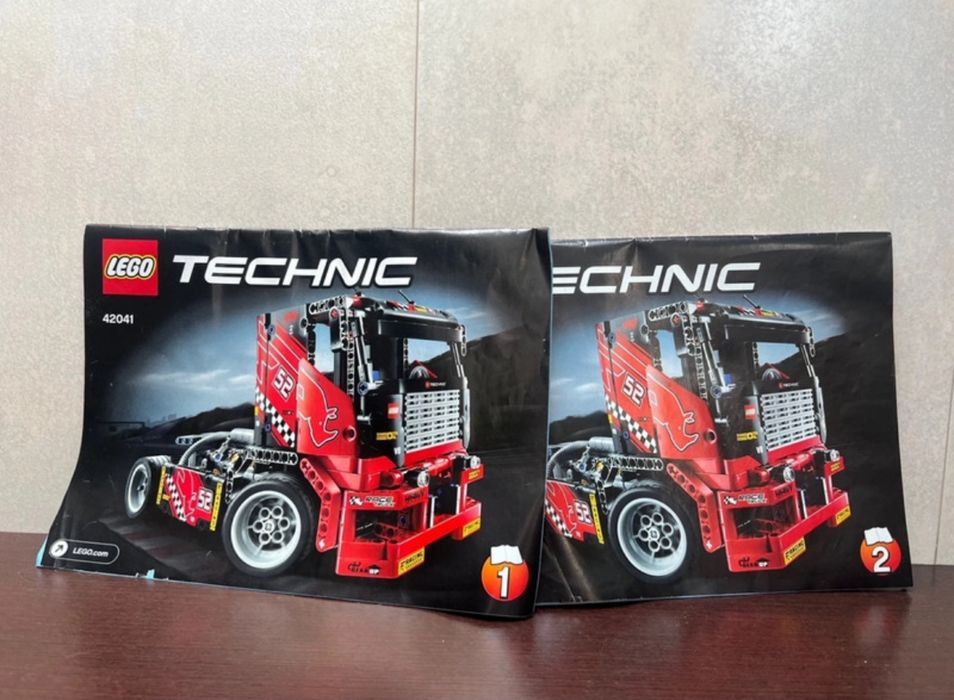 Lego Technic 2w1 Ciężarówka wyścigowa 42041