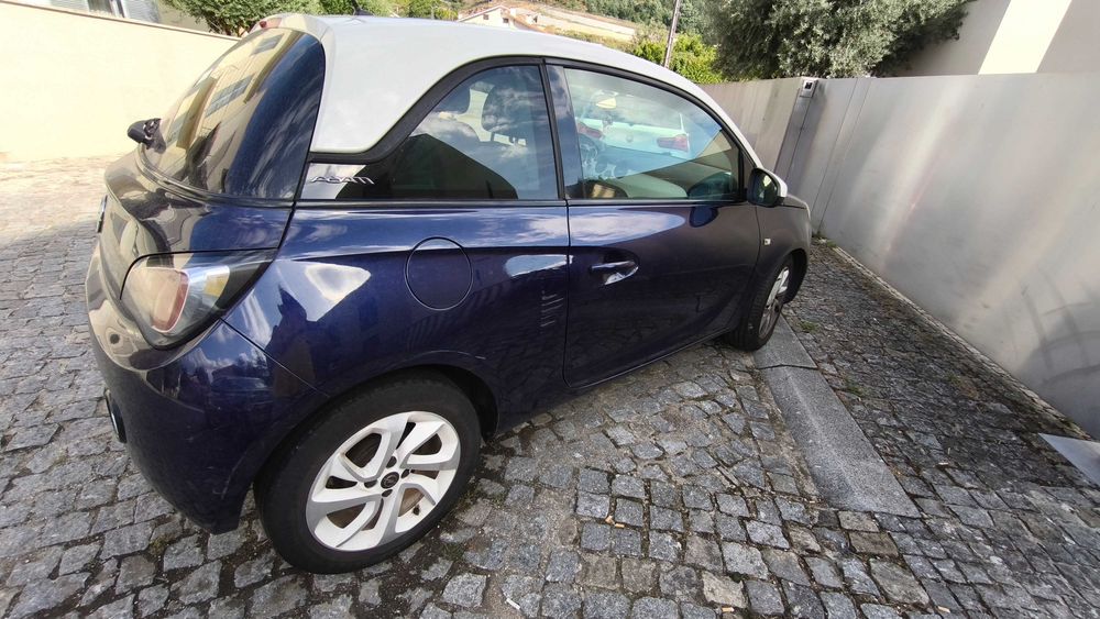 Opel adam, carro em ótimo estado