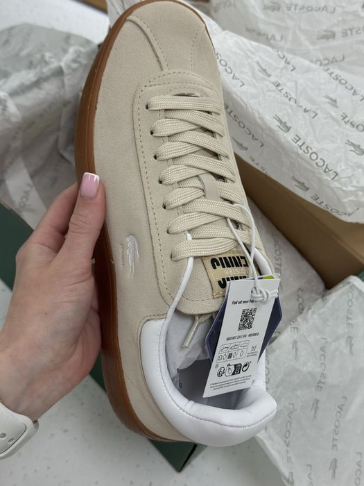 Lacoste жіночі кросівки