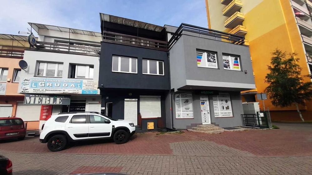 2 LOKALE USŁUGOWO-HANDLOWE 110m, 2 kondygnacje,witryna,działka 350m2,centrum największego osiedla mieszkaniowego w Toruniu