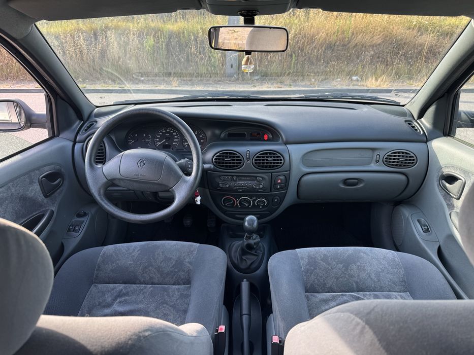 RENAULT Megane I Classic 1.4 75 cv