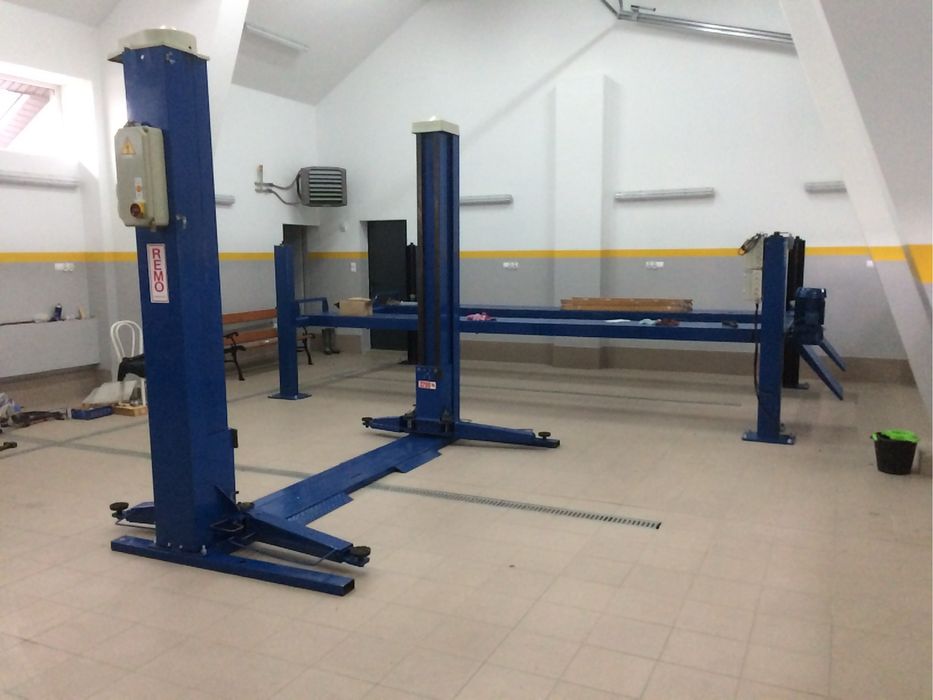 Podnośnik 2 kolumnowy