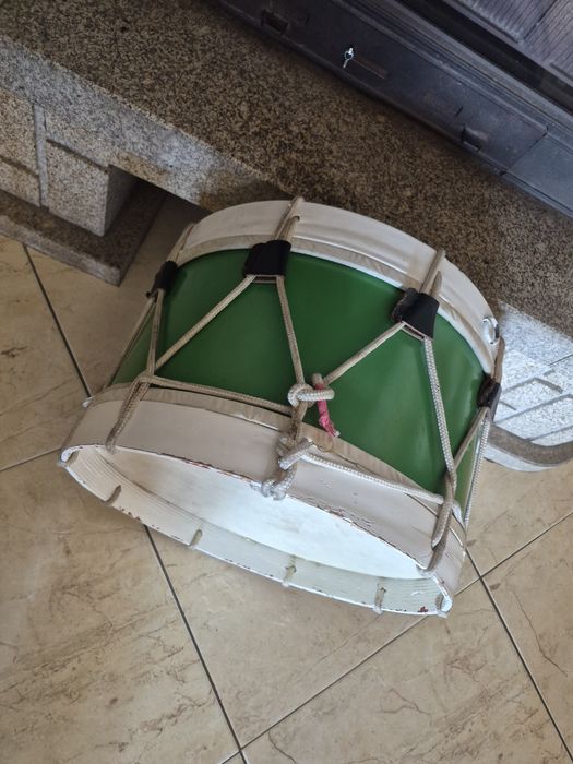 Bombo  41 diâmetro 27,5 altura