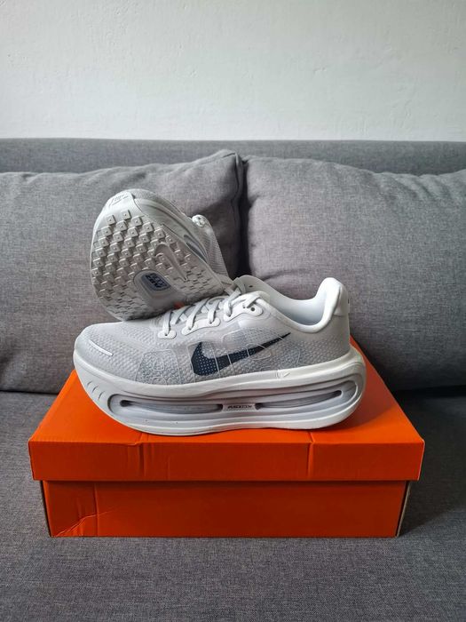 Nike Vomero Premium Off-White Grey Fog Dark Obsidian