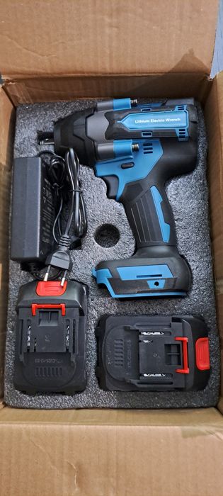 Pistola de impacto 1800Nm 1/2 a Bateria 21v + 2 Baterias (Artigo Novo)