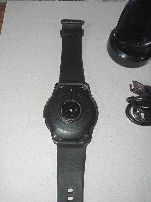 Смарт-годинник Samsung Galaxy Watch 42 мм