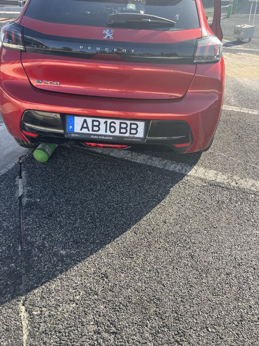 Peugeot 208 50 kw electrico