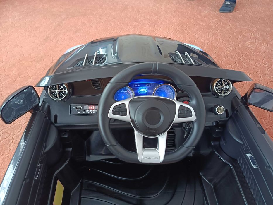 samochód elektryczny dziecinny Mercedes