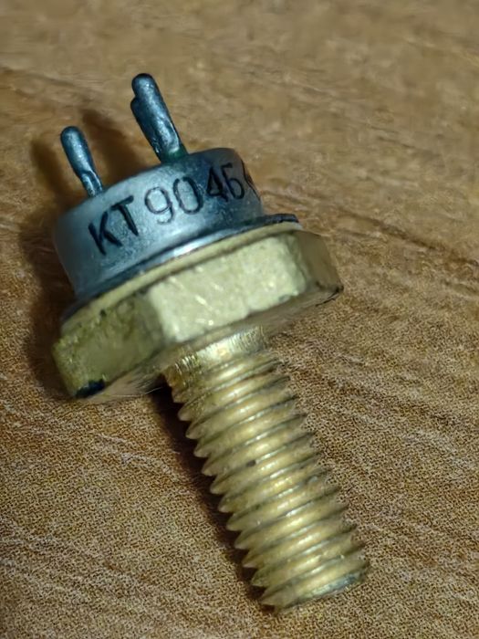 Транзистор КТ 904