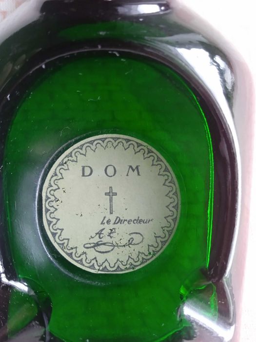 Lote de 4 cinzeiros vintage MARTINI, LABEL 5,  BENEDICTINO e LEOPOLD