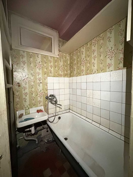 Продаж 2к квартири біля метро Дорогожичі