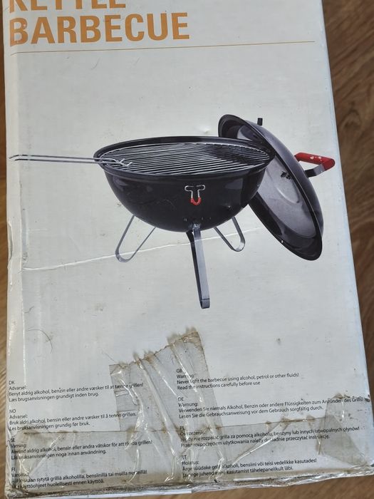 Вугільний гриль для барбекю марки Dangrill.