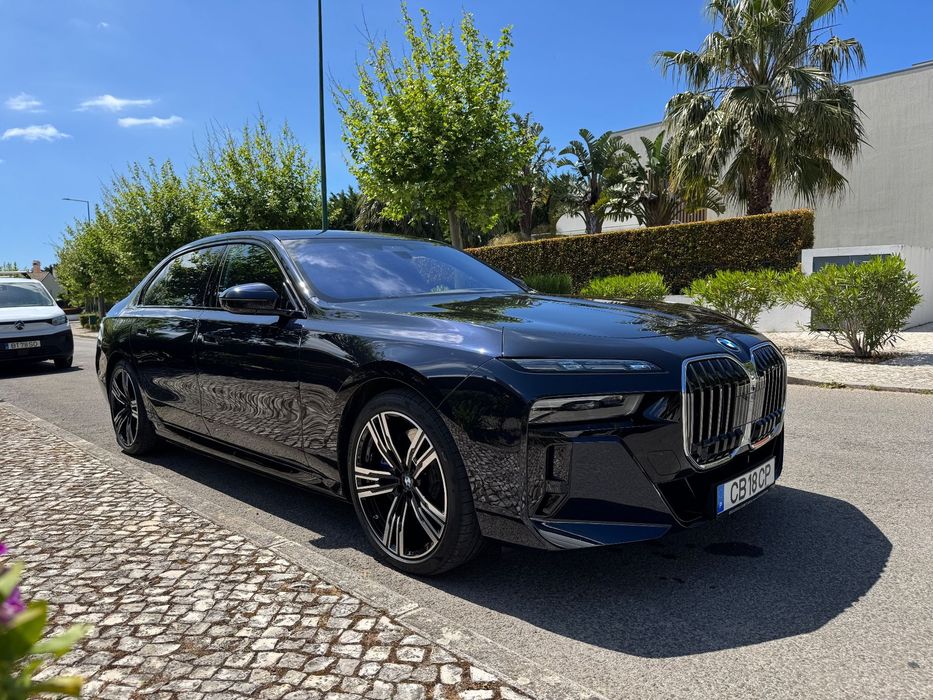 BMW i7 xDrive60 Pack Desportivo M foto 5
