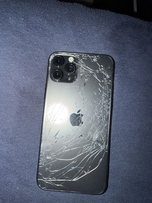 Iphone 11pro uszkodzony