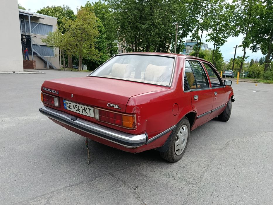 Опель Рекорд 2,0 АКПП