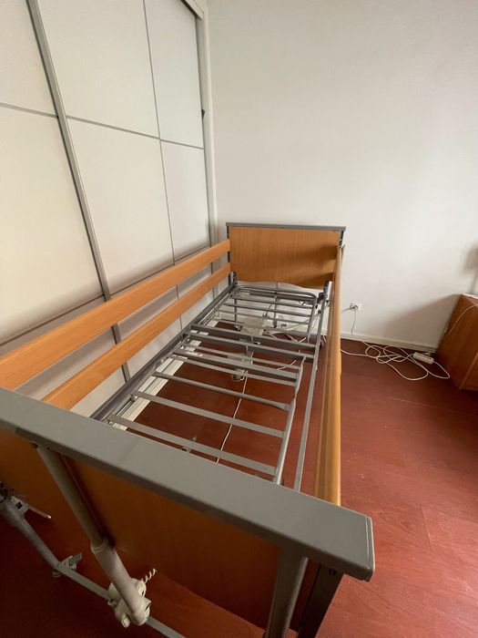 Cama Articulada Elétrica Invacare  + Colchão Anti Escaras