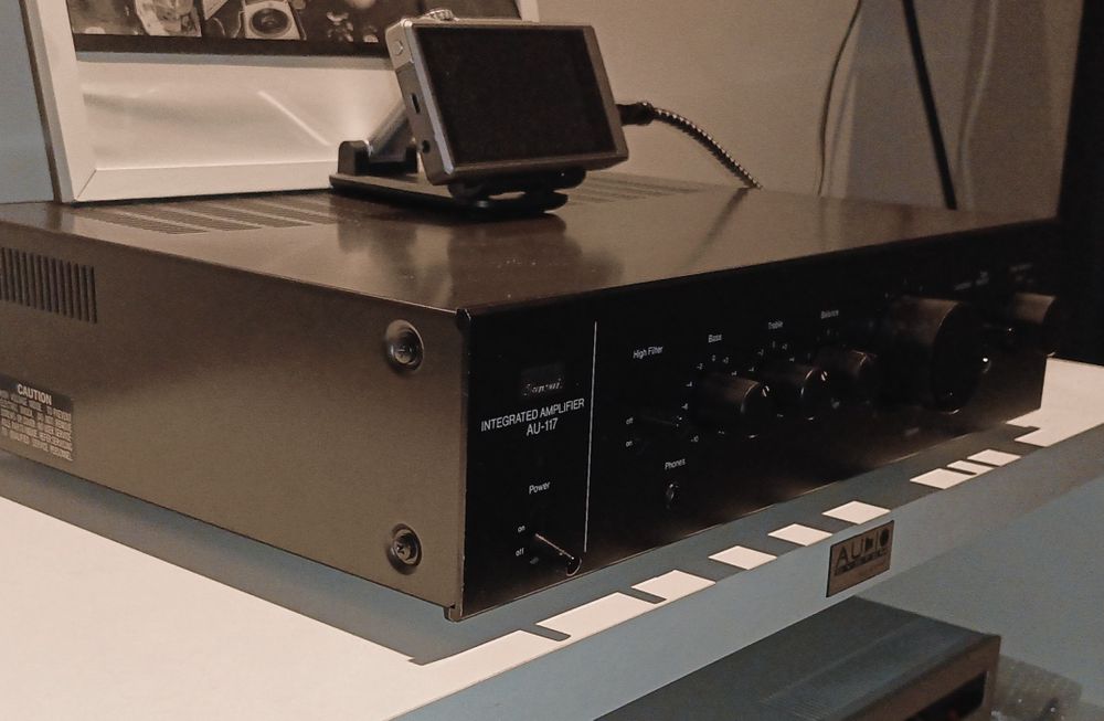 Sansui AU 117, Marantz, Pioneer, Sony