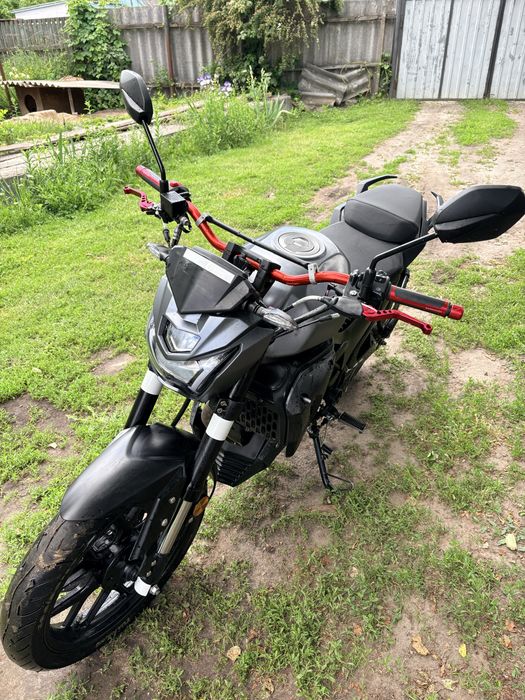 Lifan SR 220 4 v