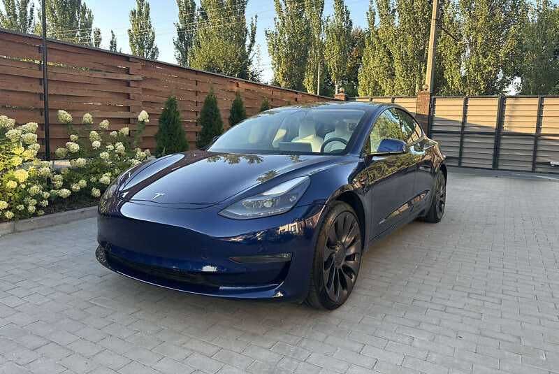 Tesla Model 3 2023
